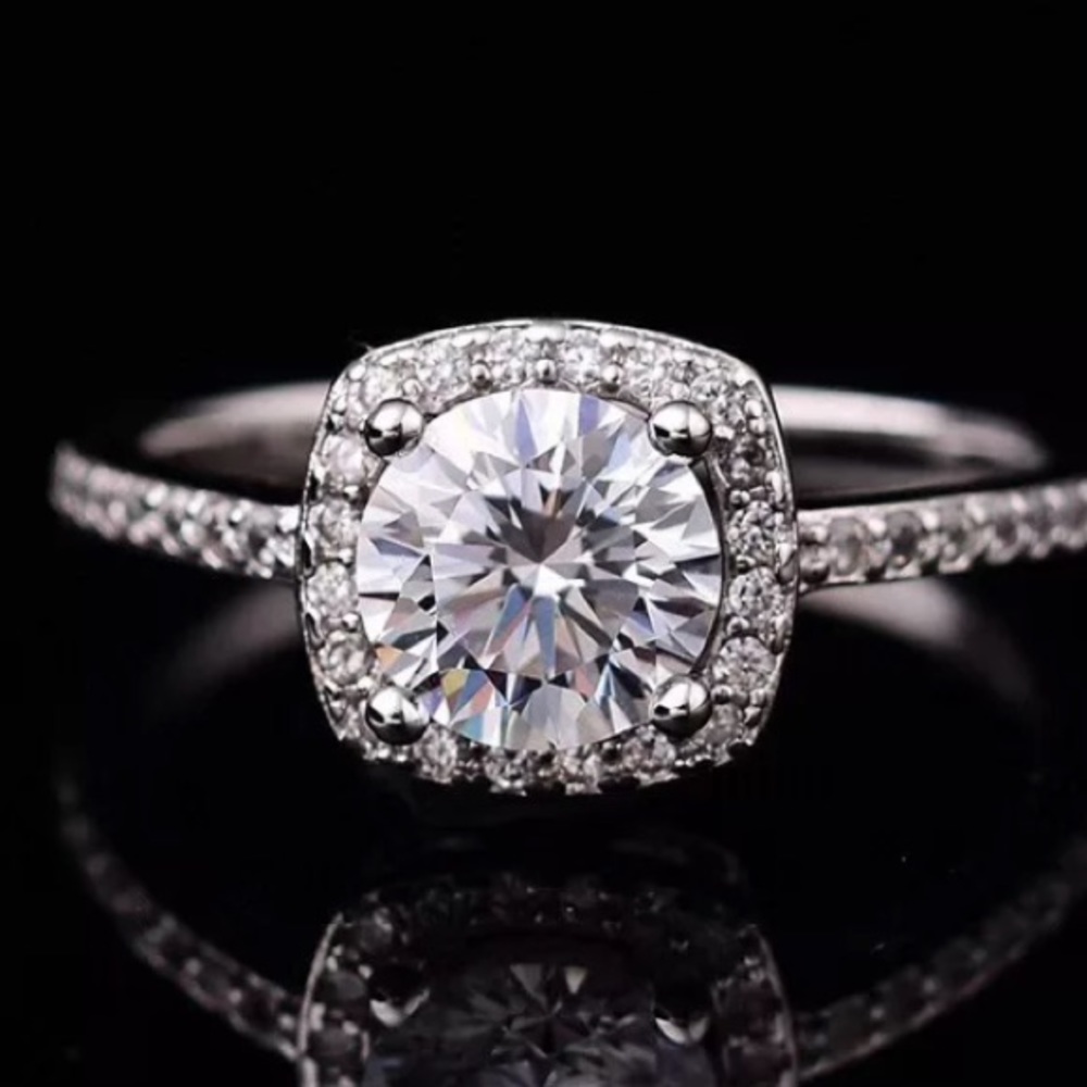 NWOT engagement diamond ring ๐ - Picture 3 of 7